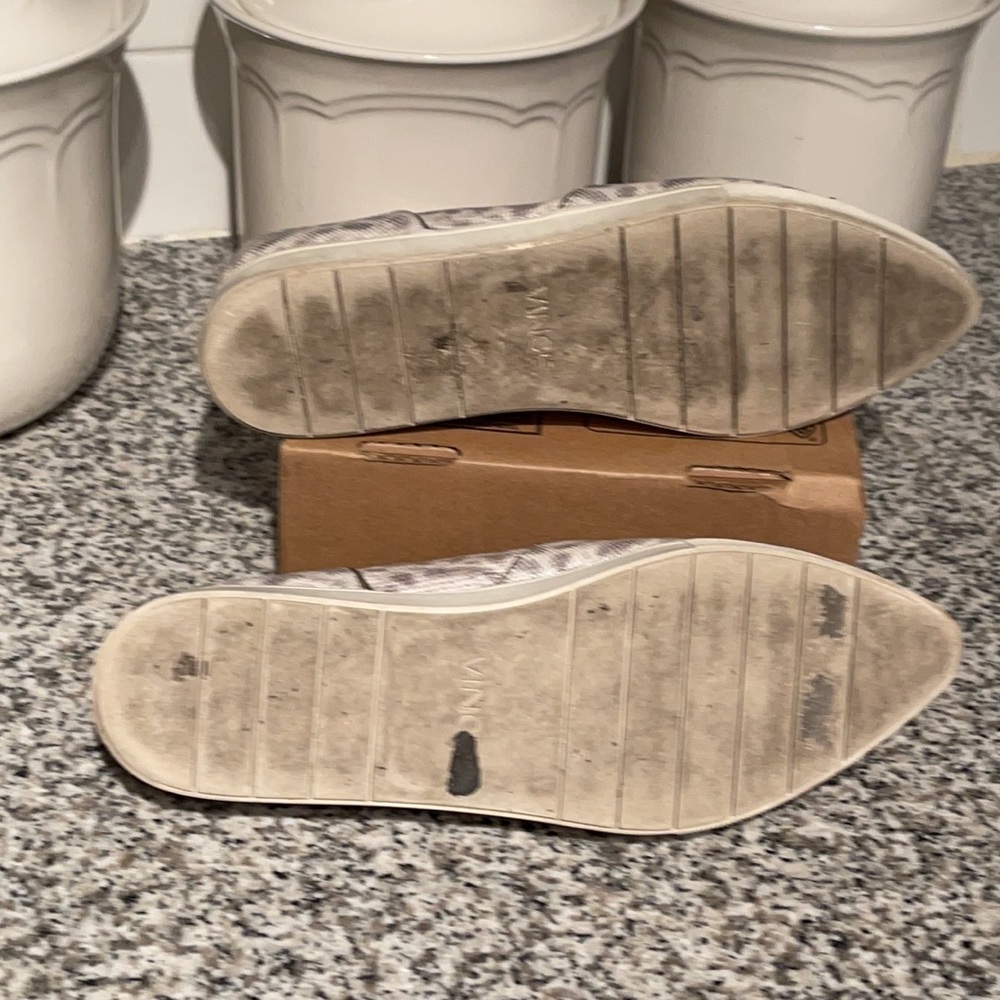 Vince Leather Python Stamp Pointed Shoe - image 4